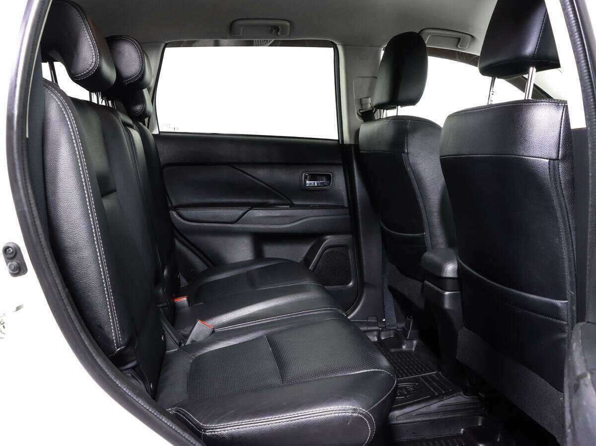 Mitsubishi Outlander 2018 года с пробегом. Фото: #14