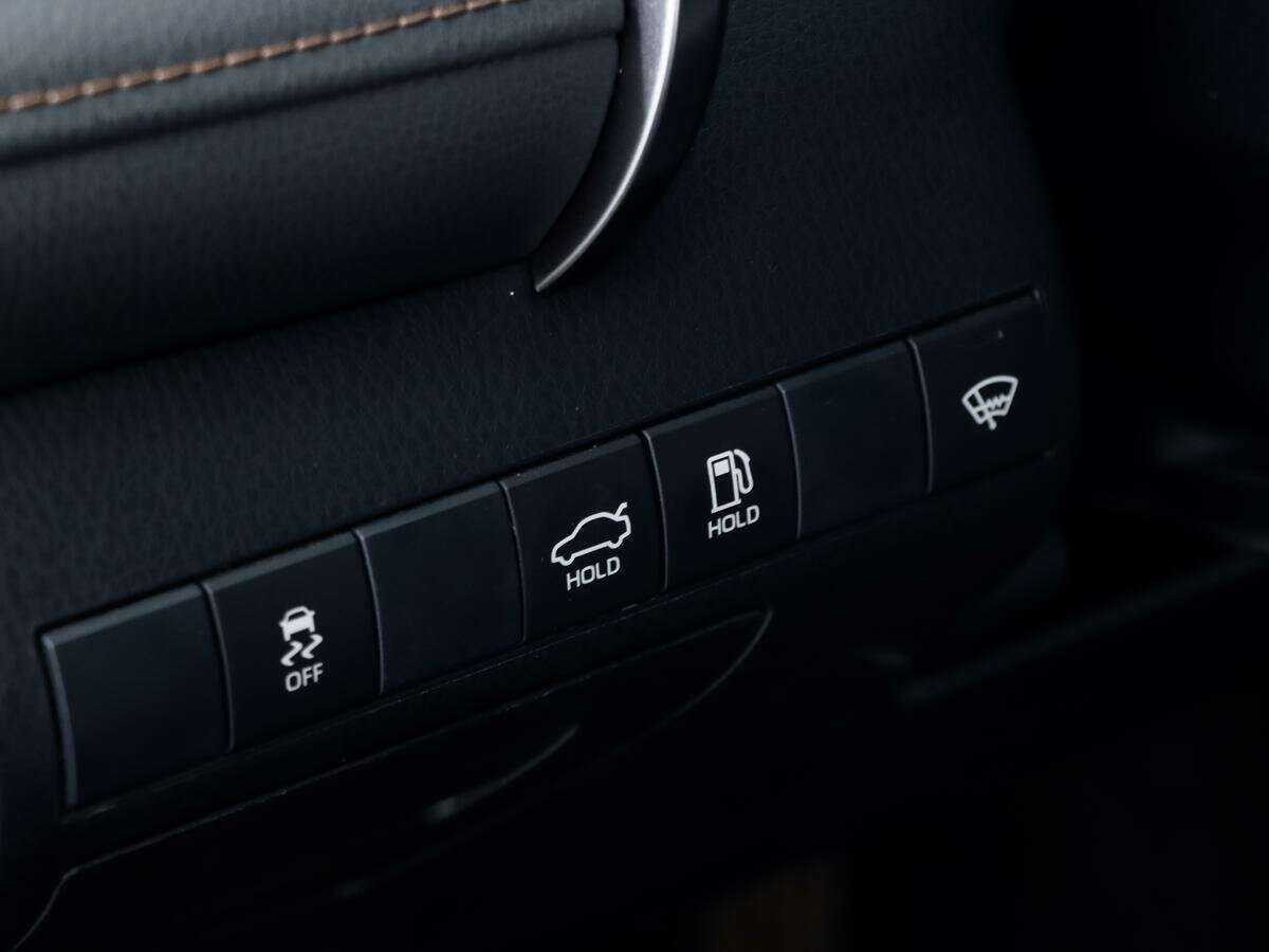 Б/У Тойота Камри 2019 года. Фото: #10