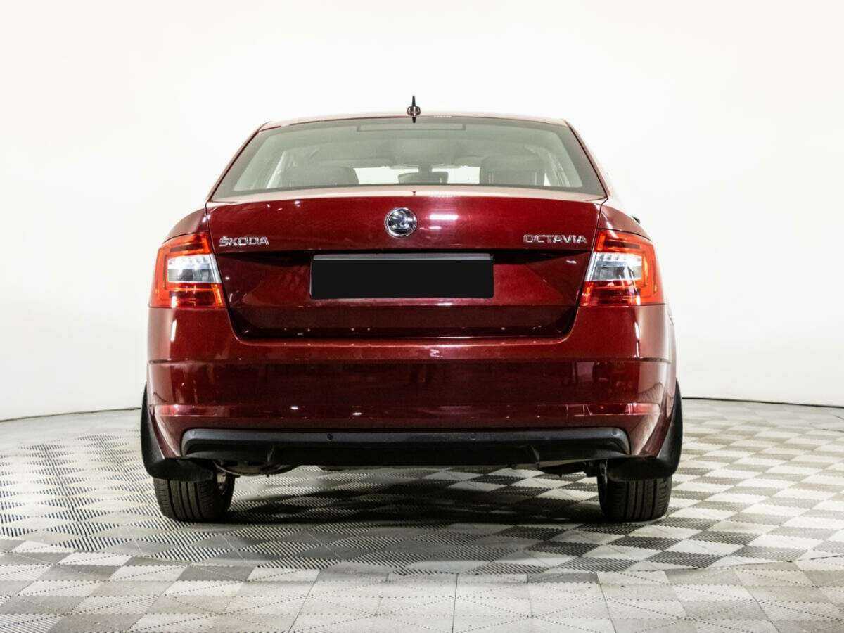 Б/У Шкода Октавия 2018 года. Фото: #5