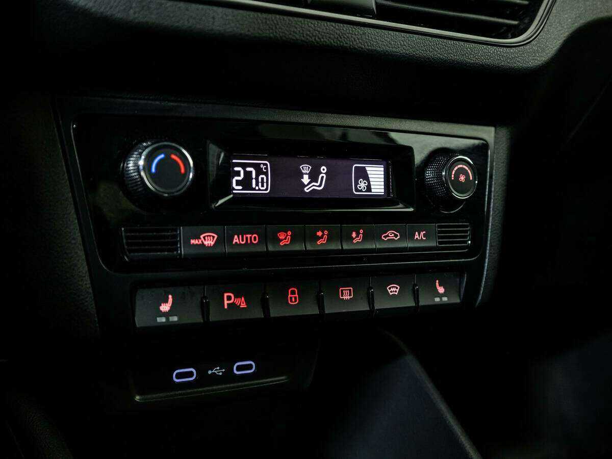 Б/У Фольксваген Поло 2020 года. Фото: #15