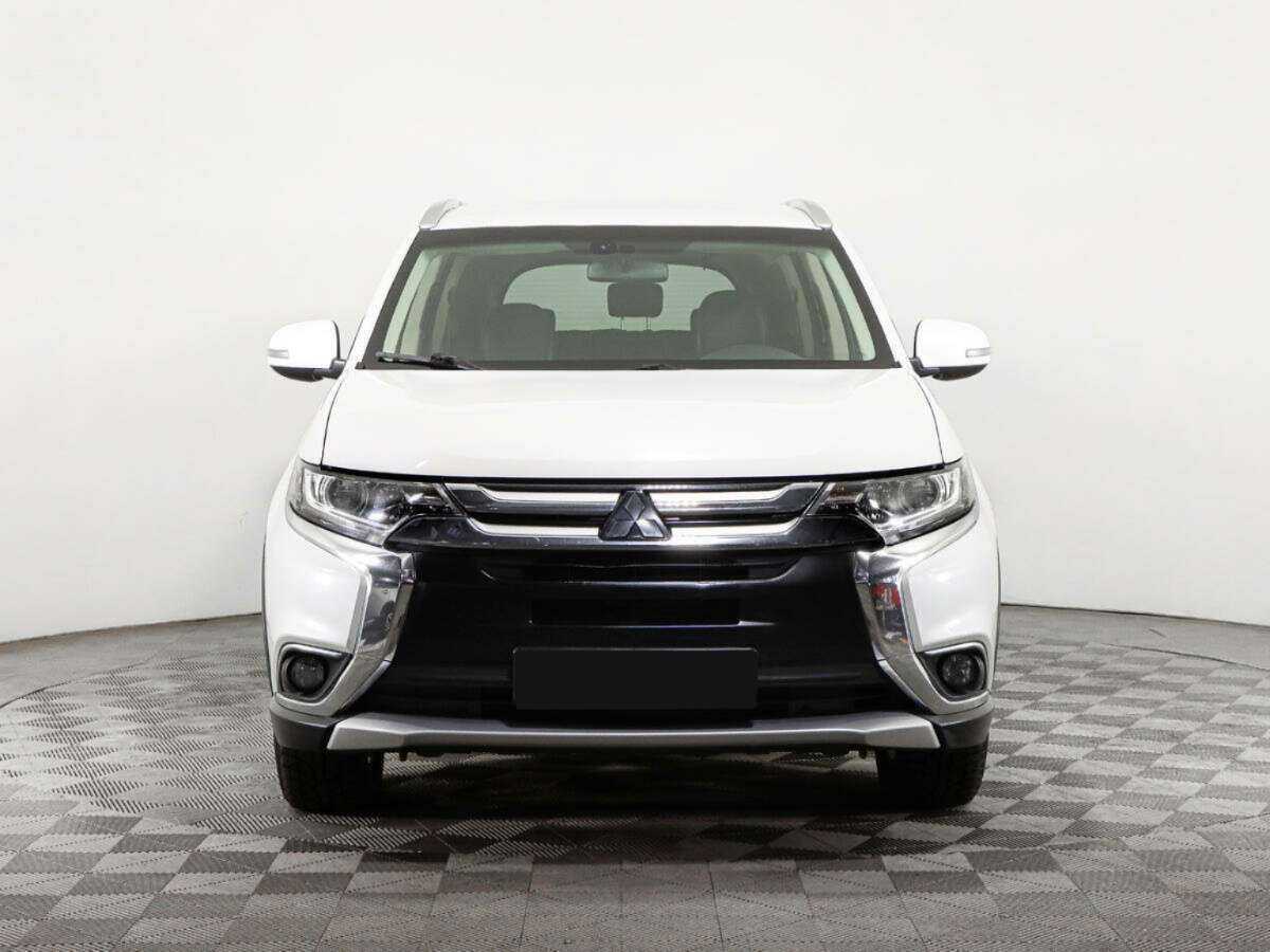 Mitsubishi Outlander 2017 года с пробегом. Фото: #1