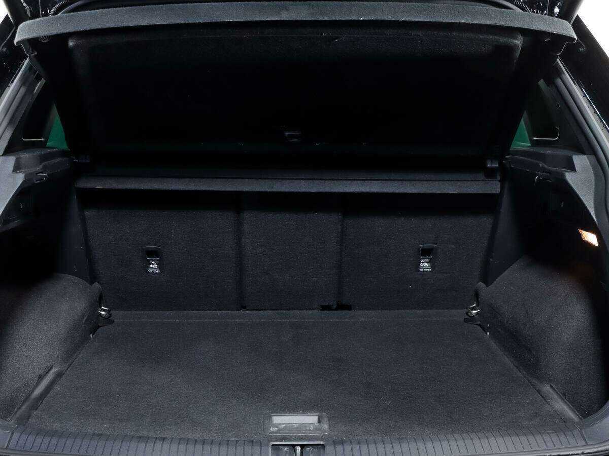 Б/У Фольксваген Тигуан 2019 года. Фото: #11