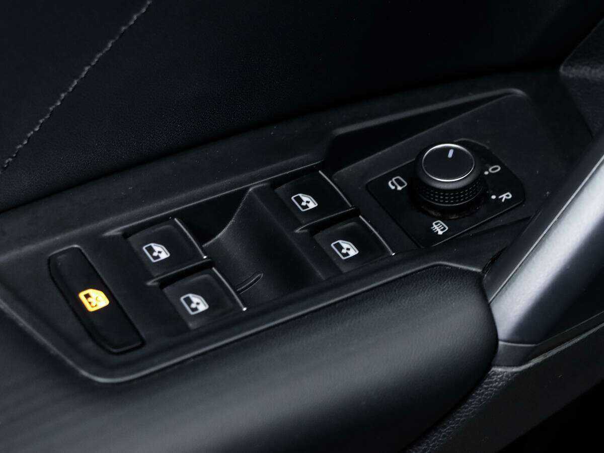 Б/У Фольксваген Тигуан 2019 года. Фото: #13