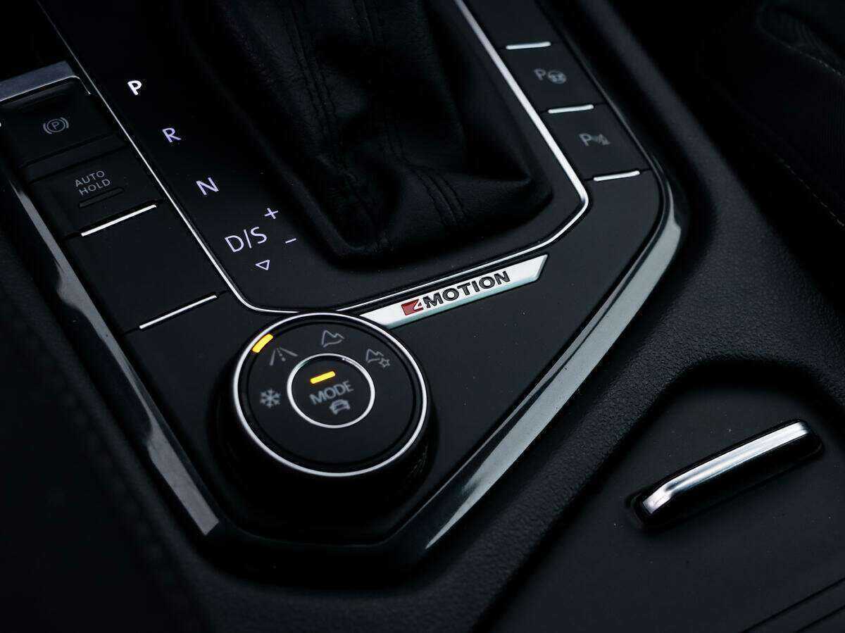 Б/У Фольксваген Тигуан 2019 года. Фото: #16