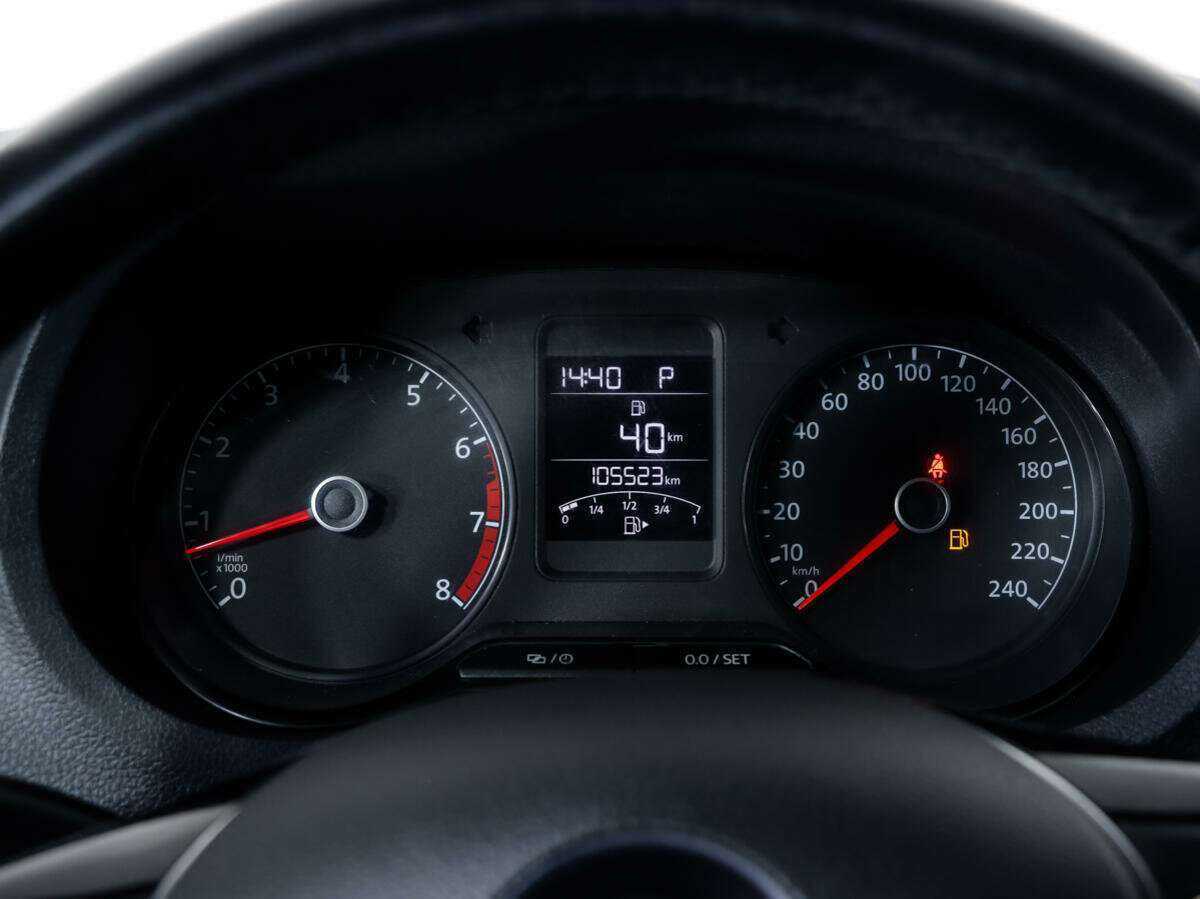 Б/У Фольксваген Поло 2015 года. Фото: #13