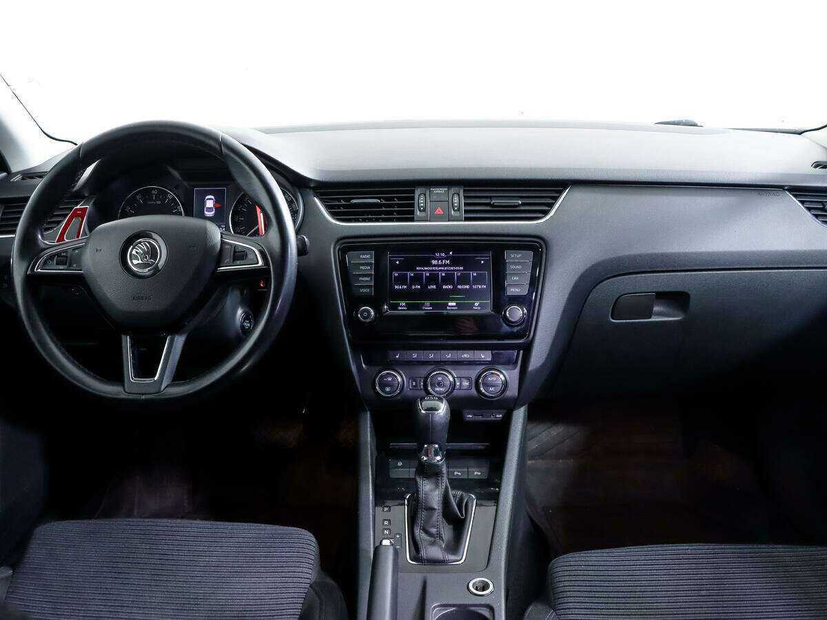 Б/У Шкода Октавия 2016 года. Фото: #7