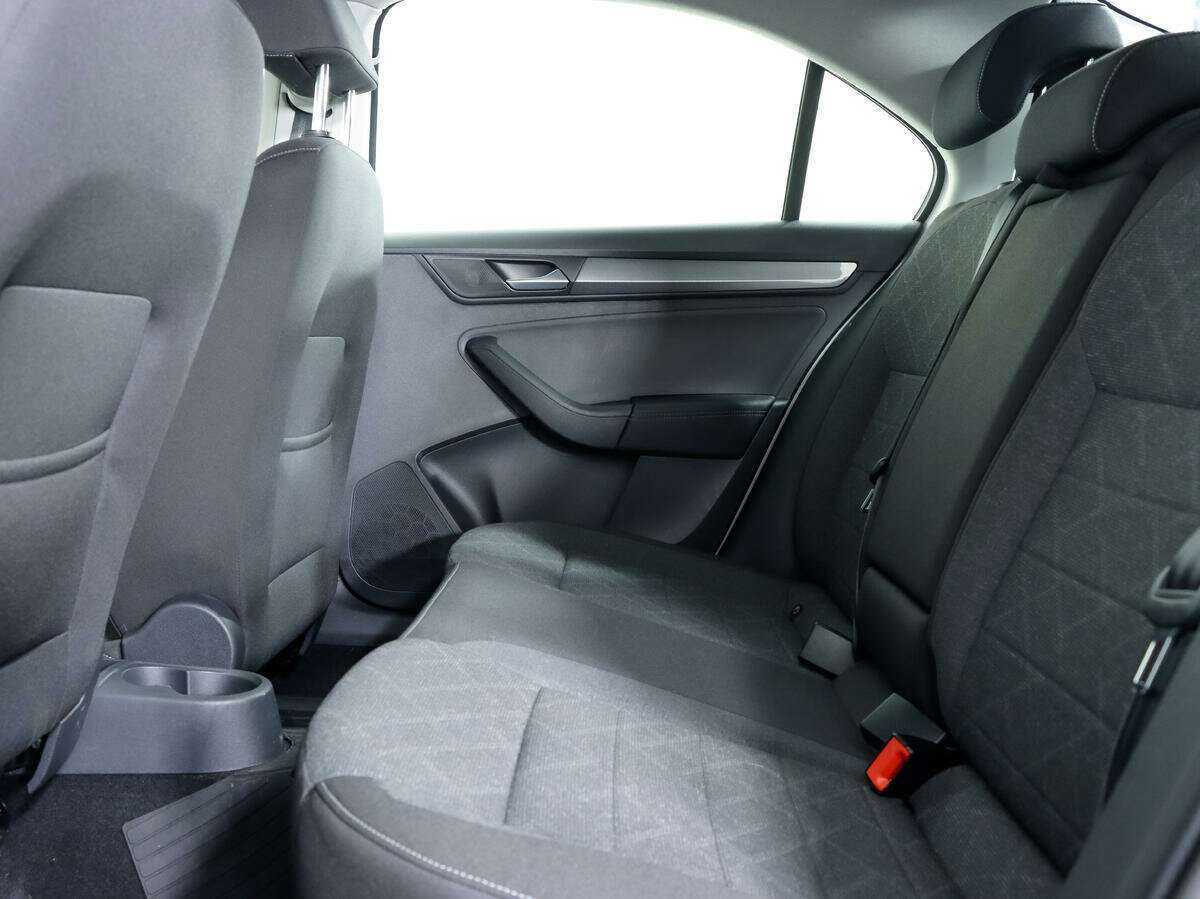 Б/У Фольксваген Поло 2022 года. Фото: #10