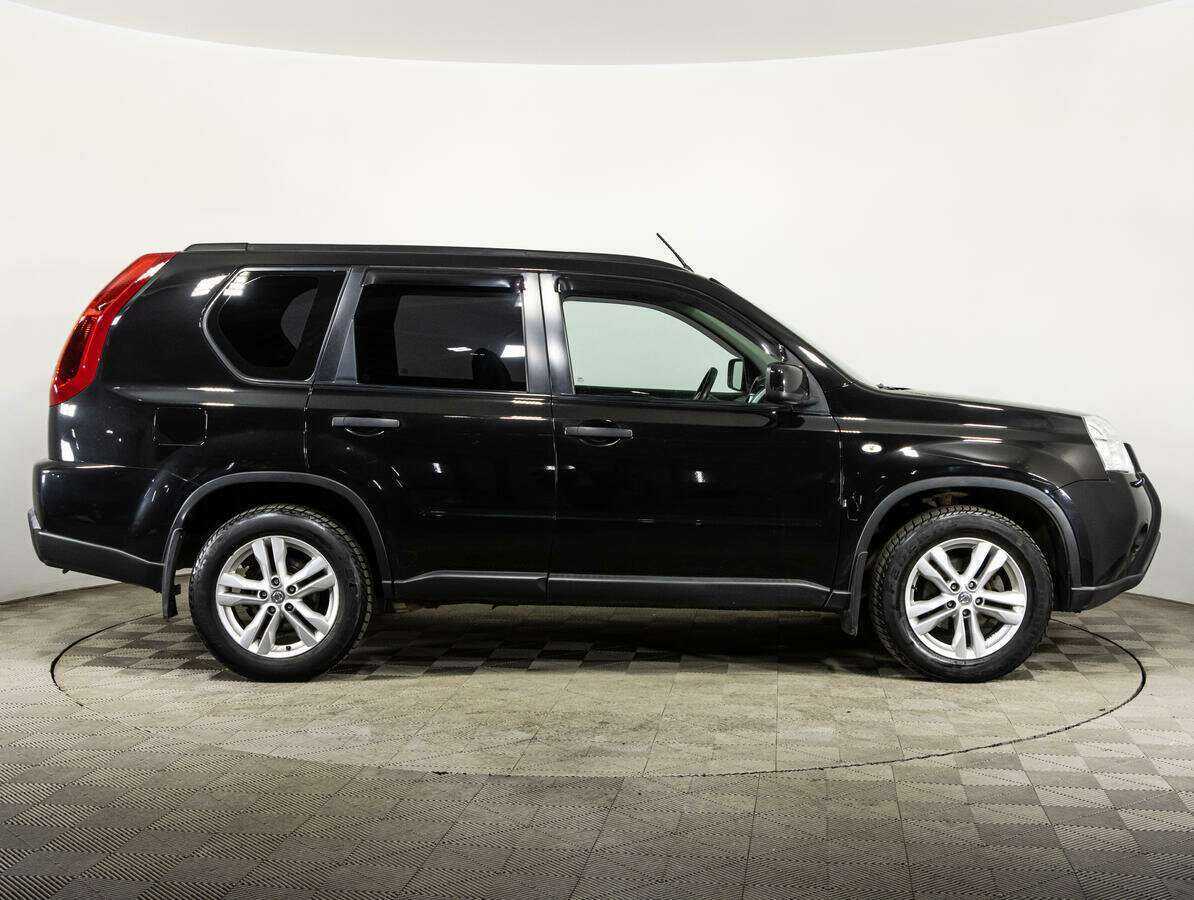 Б/У Ниссан Икс-Трейл 2012 года. Фото: #3