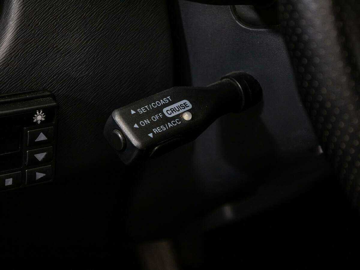 Б/У Рено Дастер 2013 года. Фото: #17