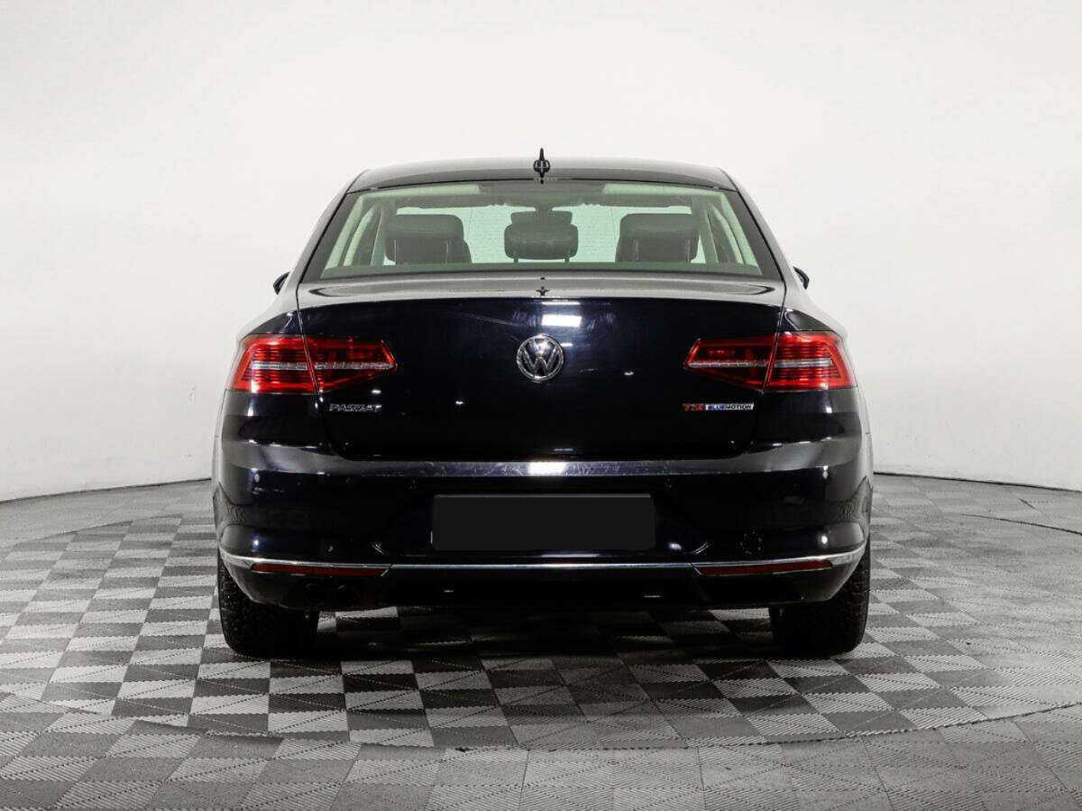 Б/У Фольксваген Пассат 2016 года. Фото: #5