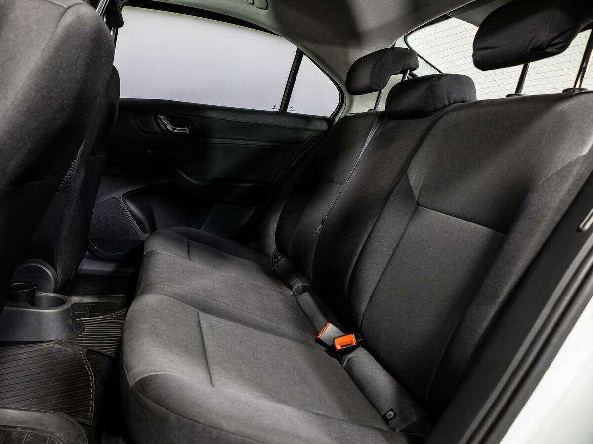 Б/У Шкода Рапид 2016 года. Фото: #8