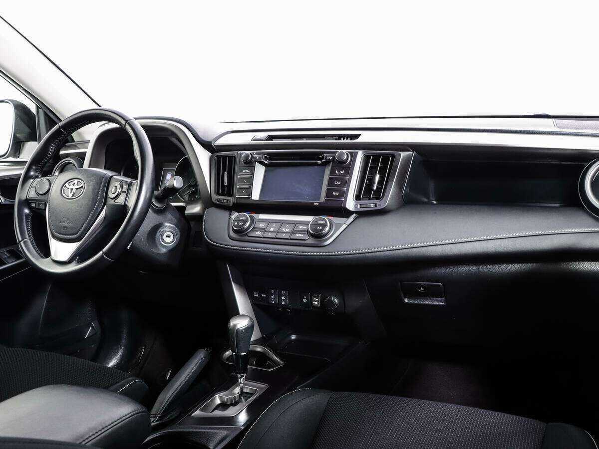 Б/У Тойота Рав4 2015 года. Фото: #6