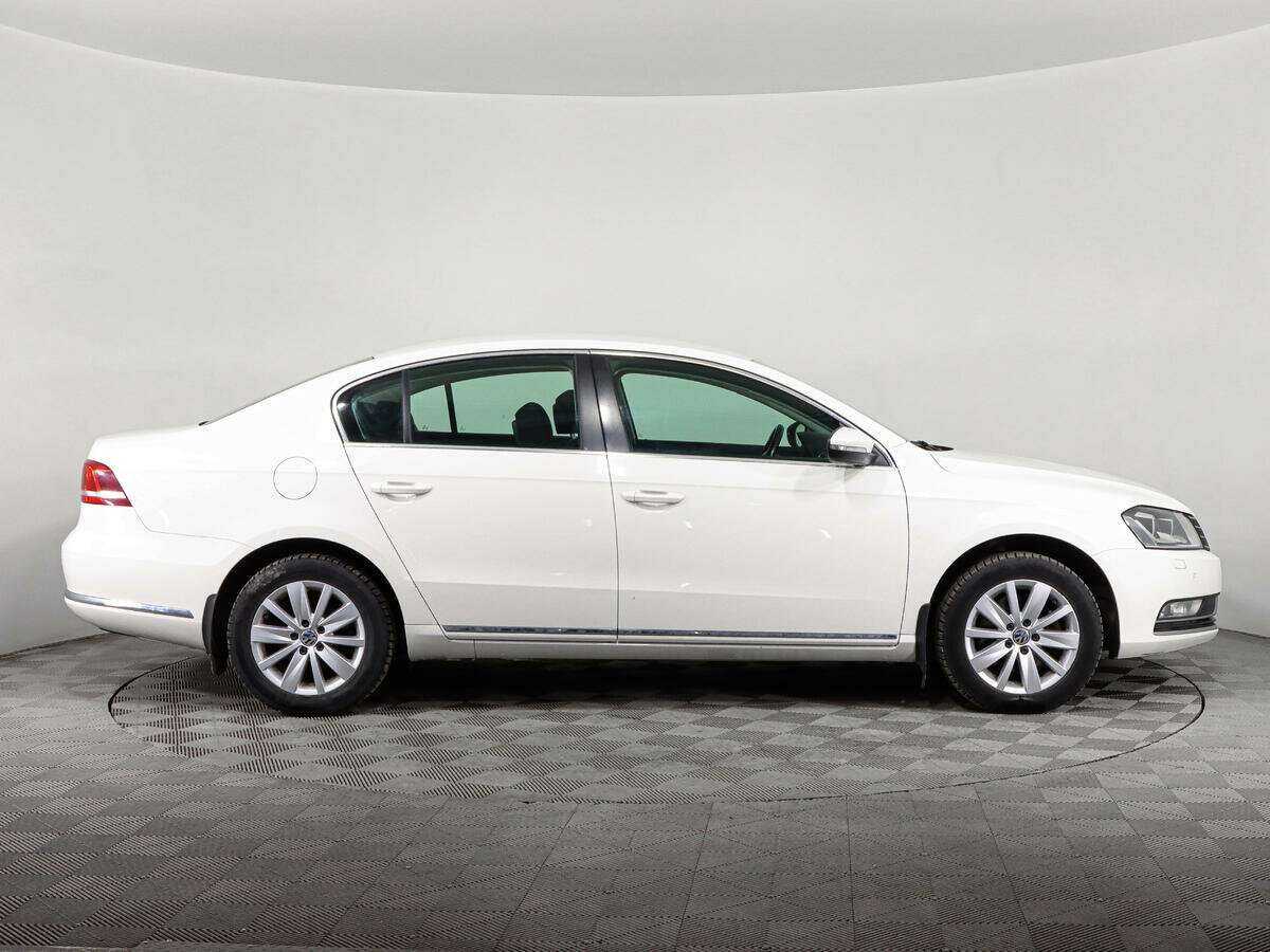 Б/У Фольксваген Пассат 2014 года. Фото: #3