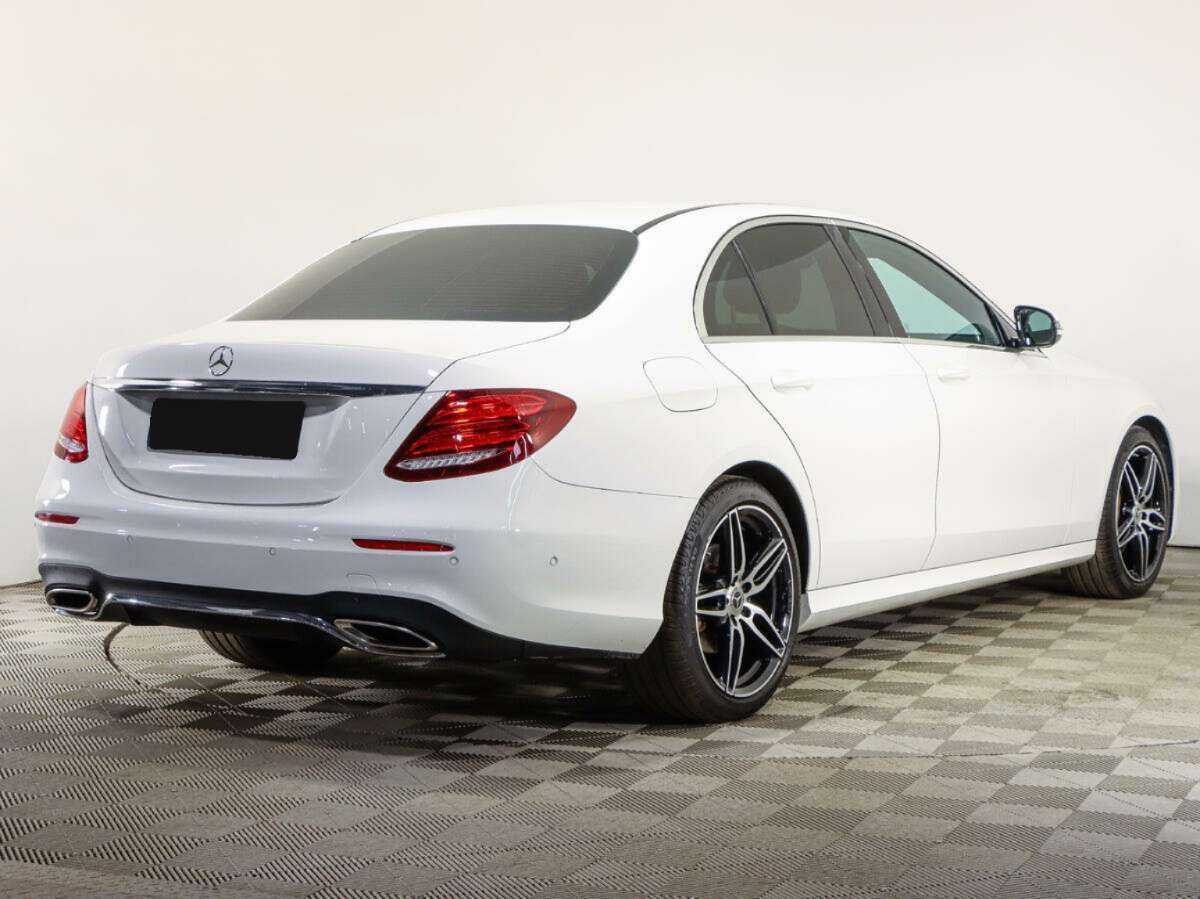 Mercedes-Benz E-Класс 2017 года с пробегом. Фото: #4