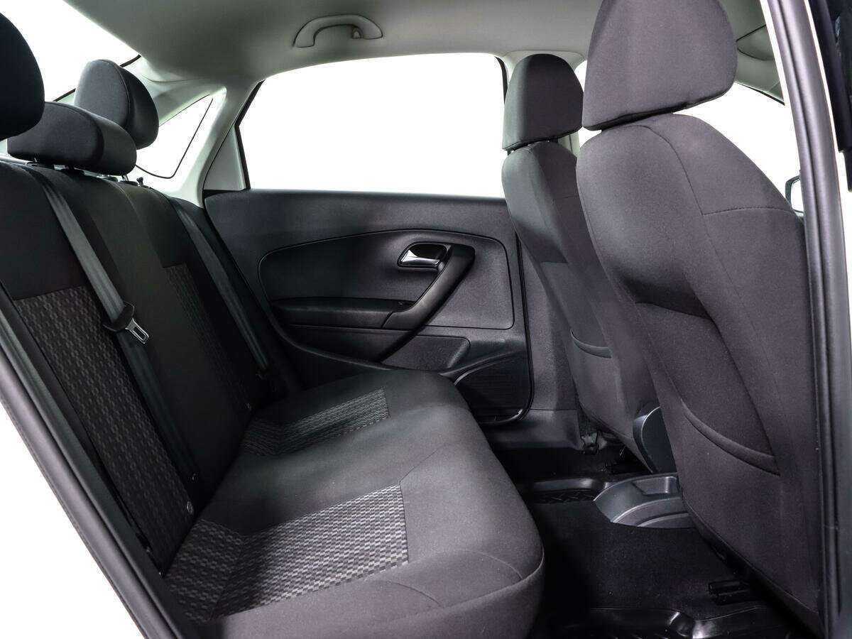 Б/У Фольксваген Поло 2018 года. Фото: #12