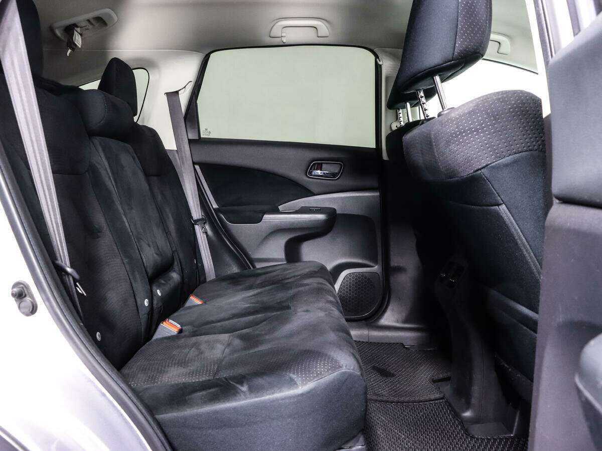 Б/У Хонда ЦР-В 2013 года. Фото: #13