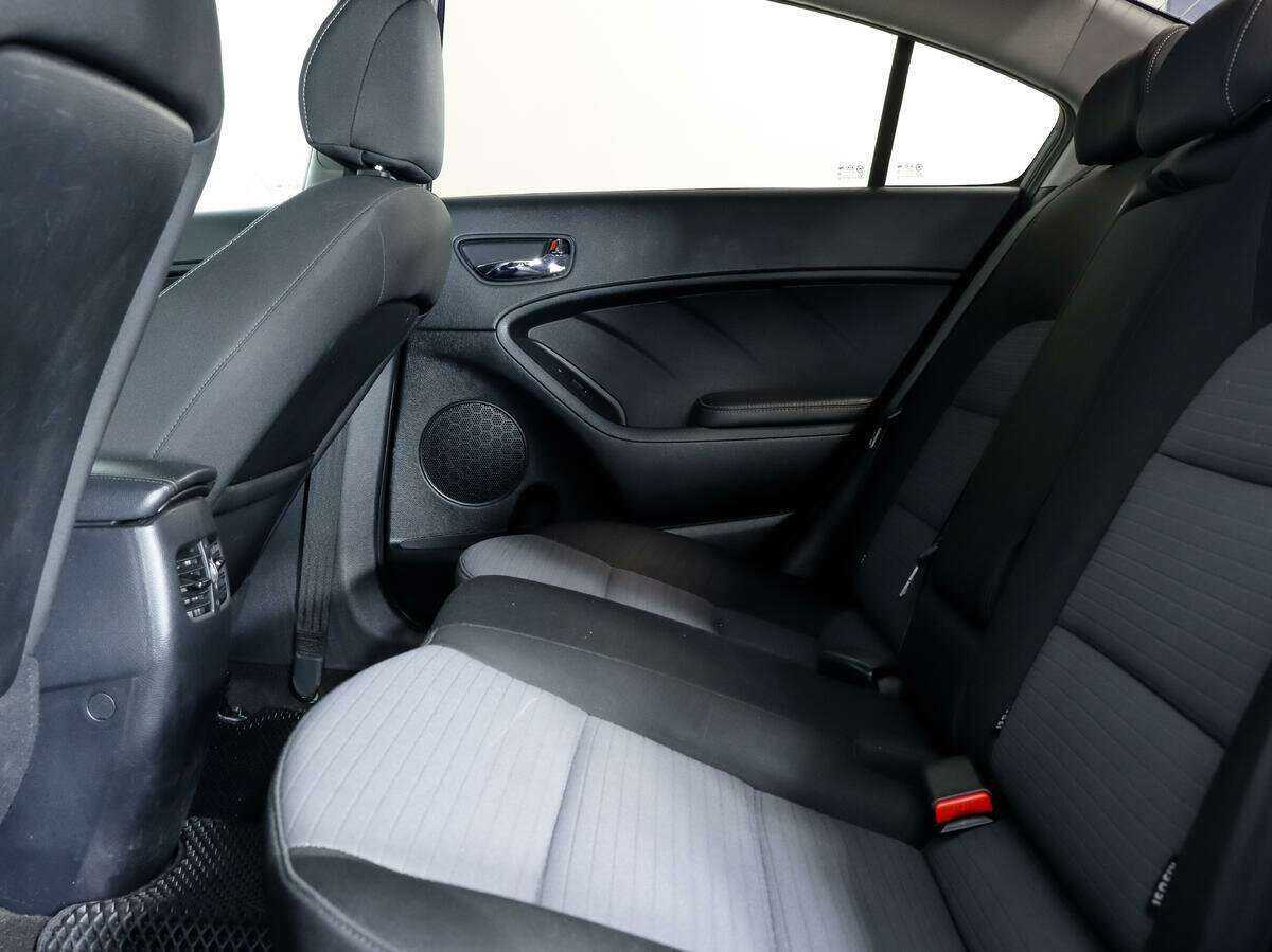 Б/У Киа Церато 2016 года. Фото: #10