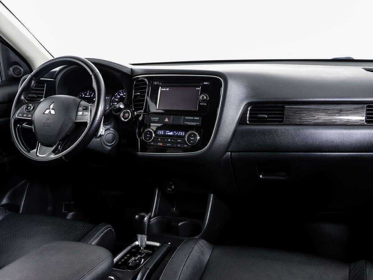 Mitsubishi Outlander 2016 года с пробегом. Фото: #8