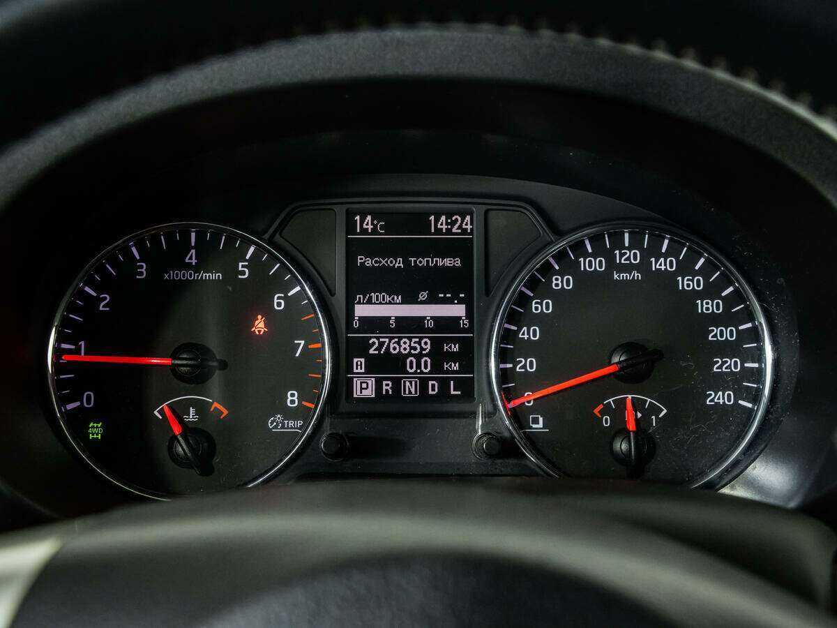 Б/У Ниссан Икс-Трейл 2012 года. Фото: #9