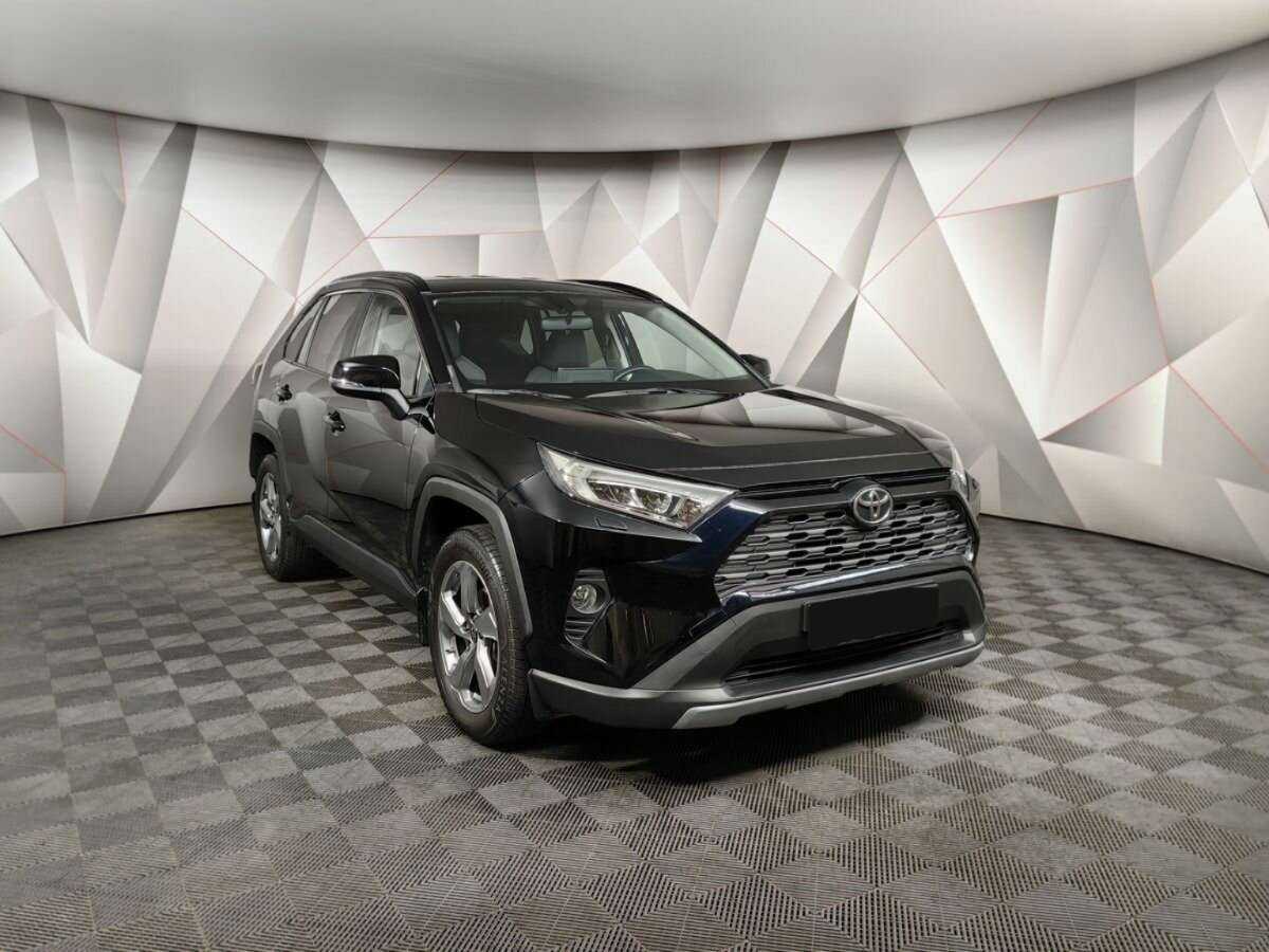 Toyota RAV4 2020 года с пробегом. Фото: #2