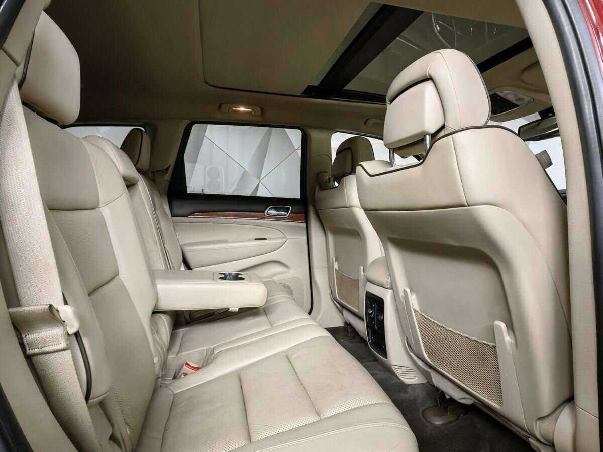 Jeep Grand Cherokee 2012 года с пробегом. Фото: #11