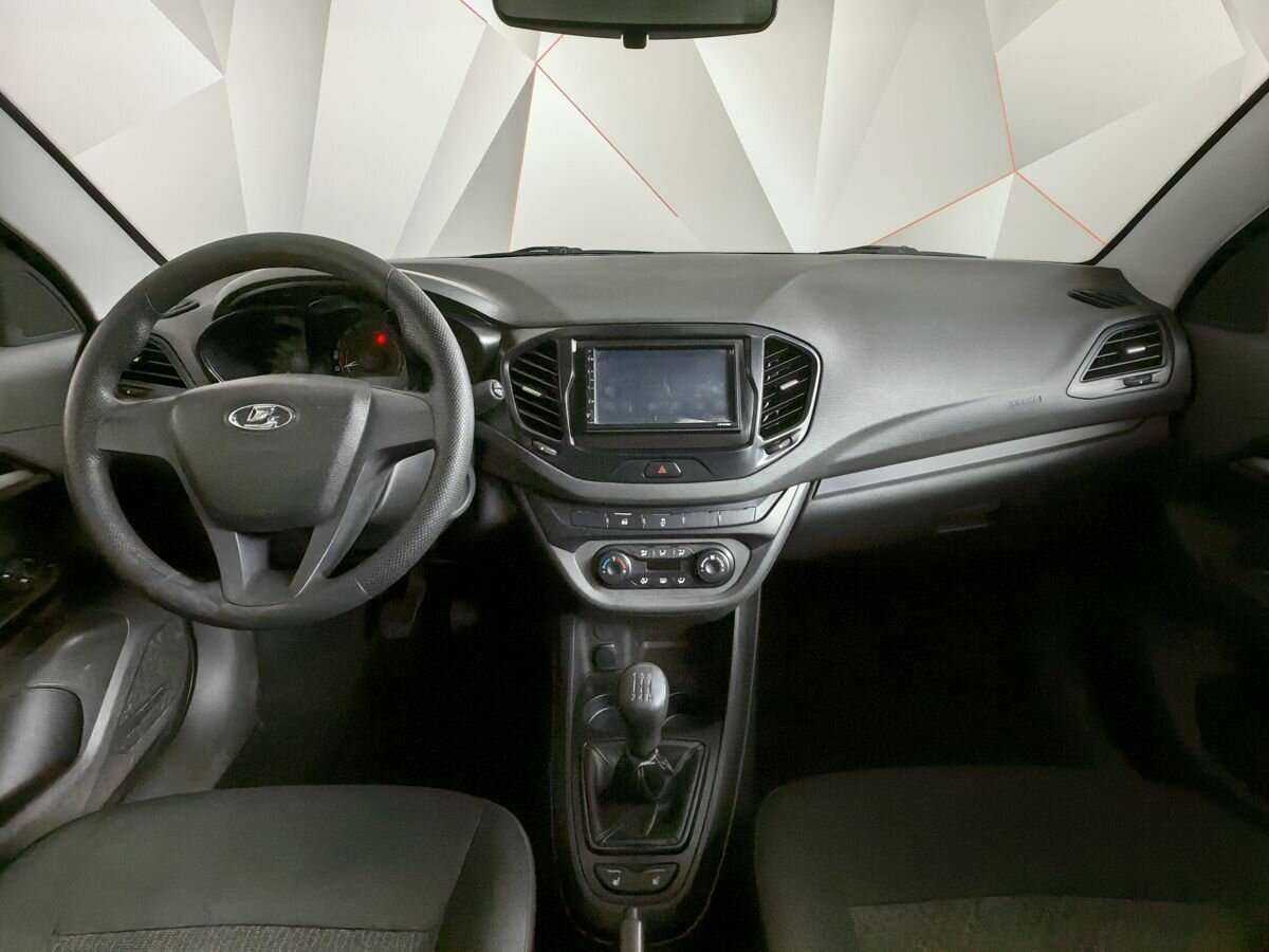 Lada (ВАЗ) Vesta 2018 года с пробегом. Фото: #8