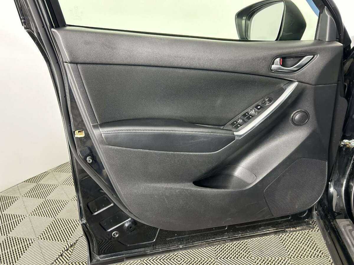 Б/У Мазда Ц-Икс-5 2014 года. Фото: #7