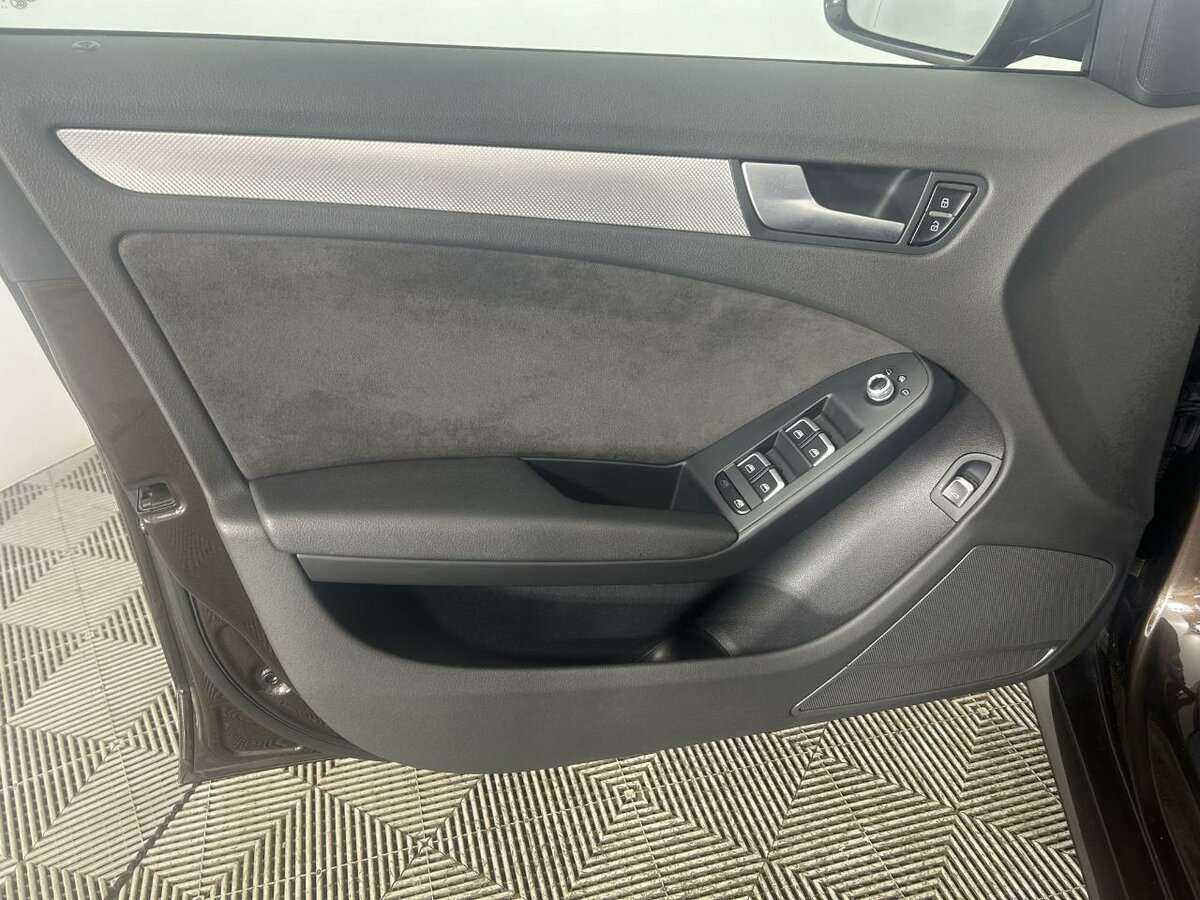 Audi A4 2014 года с пробегом. Фото: #7