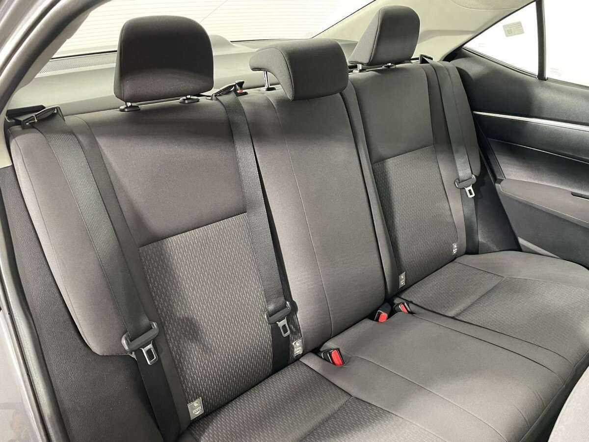 Б/У Тойота Королла 2017 года. Фото: #14