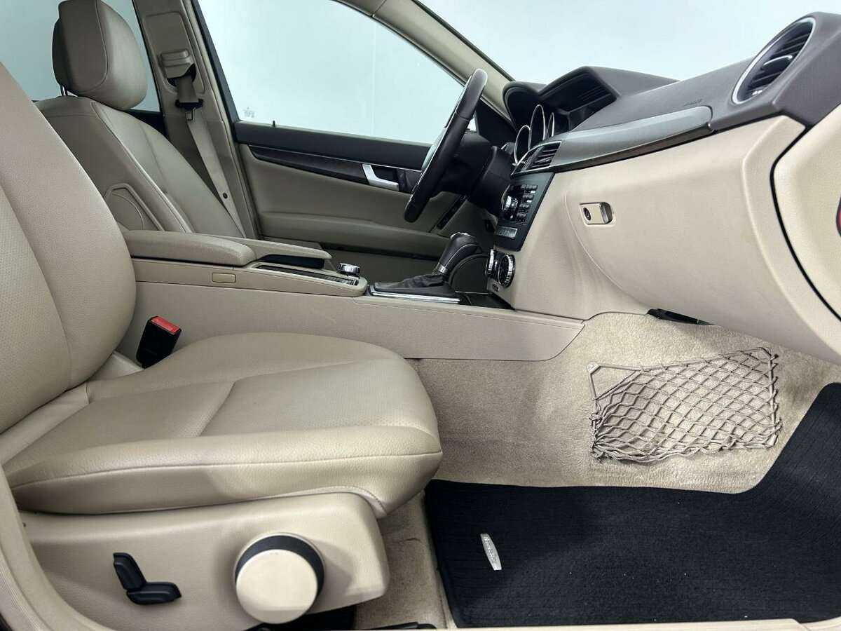 Mercedes-Benz C-Класс 2013 года с пробегом. Фото: #12