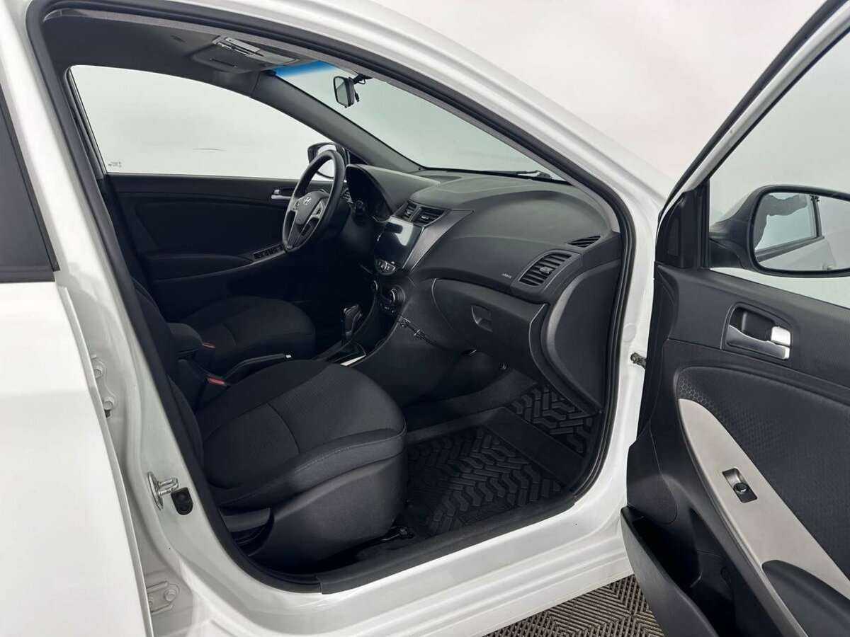 Б/У Хендай Солярис 2016 года. Фото: #12