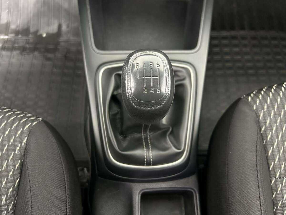 Б/У Киа Рио 2018 года. Фото: #12