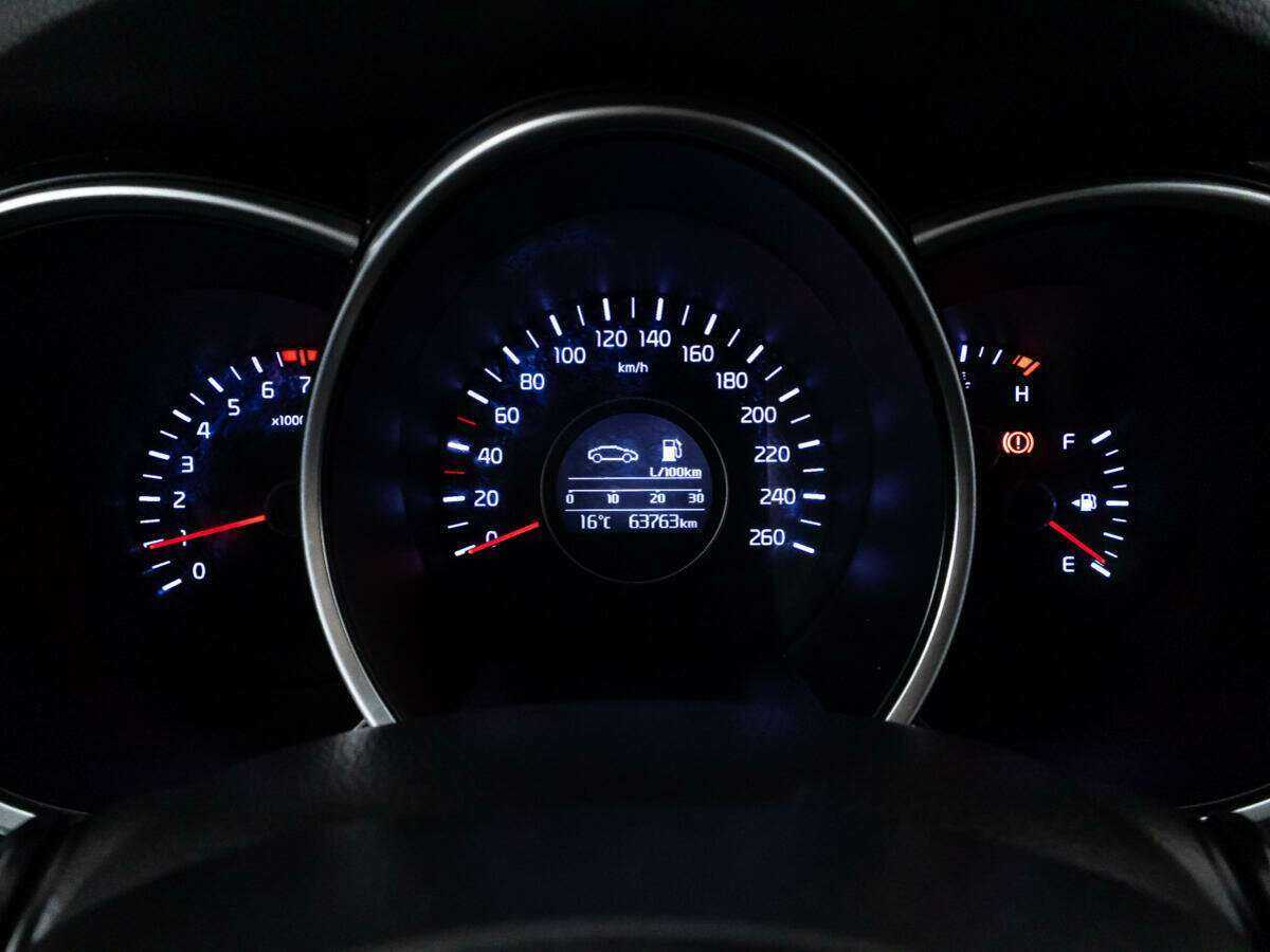 Б/У Киа Оптима 2015 года. Фото: #11