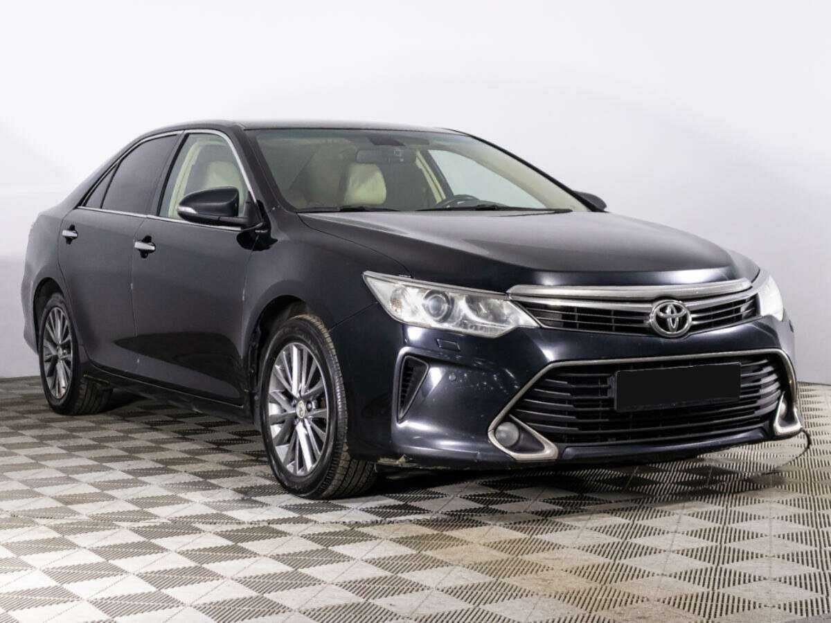 Toyota Camry 2017 года с пробегом. Фото: #2