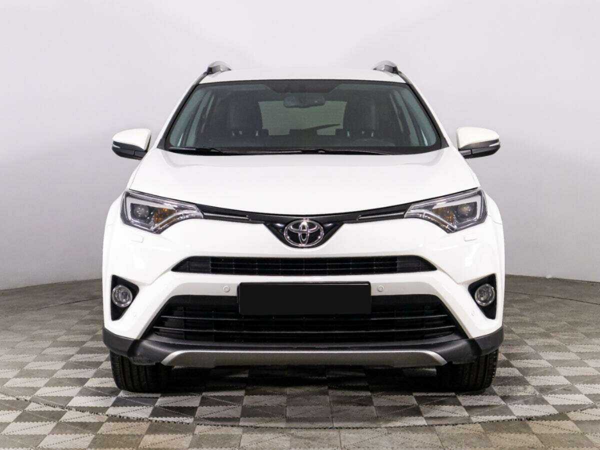 Toyota RAV4 2018 года с пробегом. Фото: #1