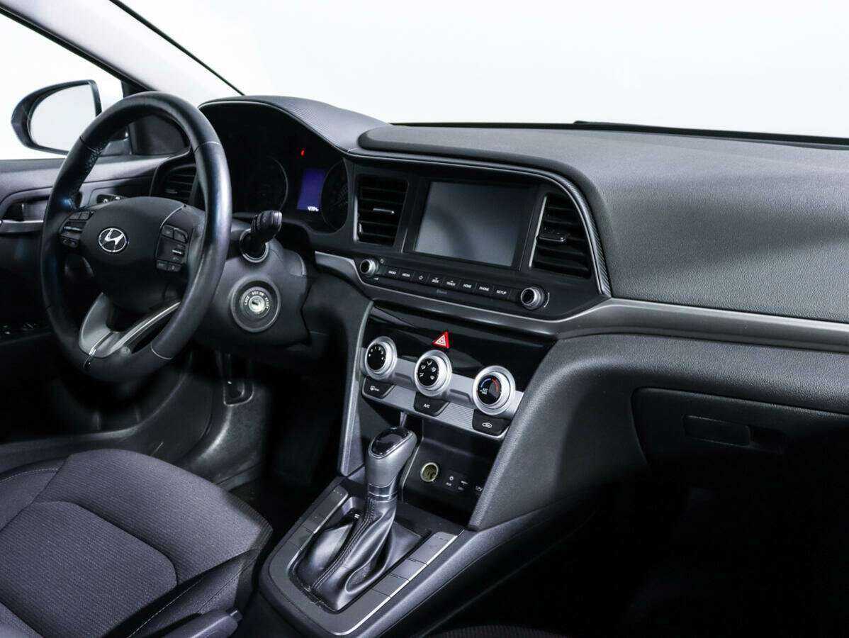 Б/У Хендай Елантра 2020 года. Фото: #6