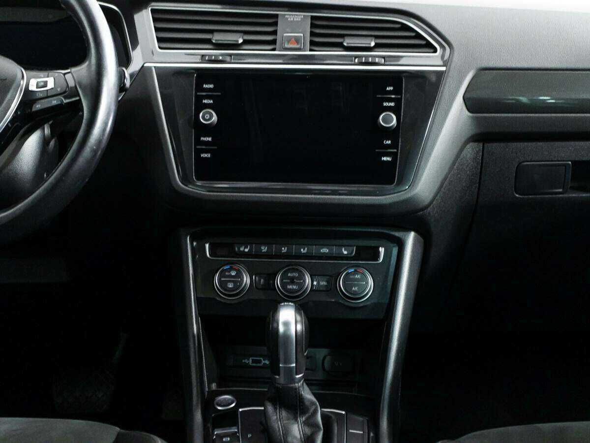 Б/У Фольксваген Тигуан 2018 года. Фото: #13