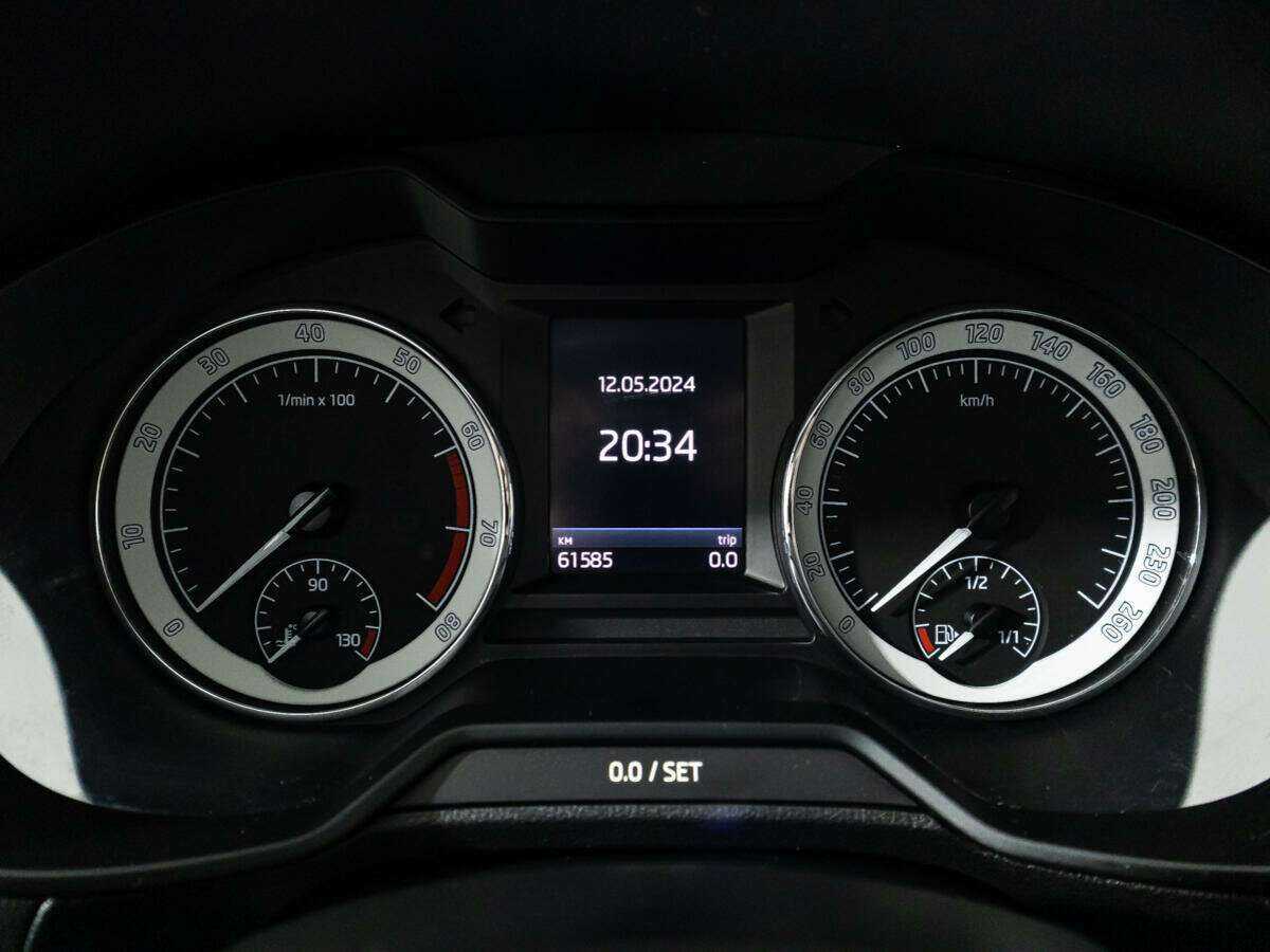 Б/У Шкода Октавия 2018 года. Фото: #11