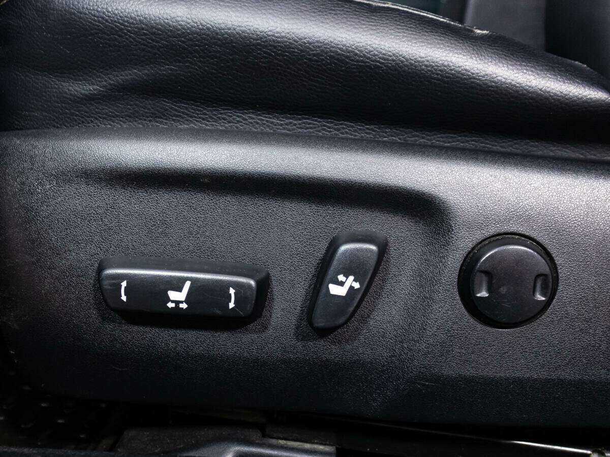 Б/У Тойота Камри 2012 года. Фото: #14