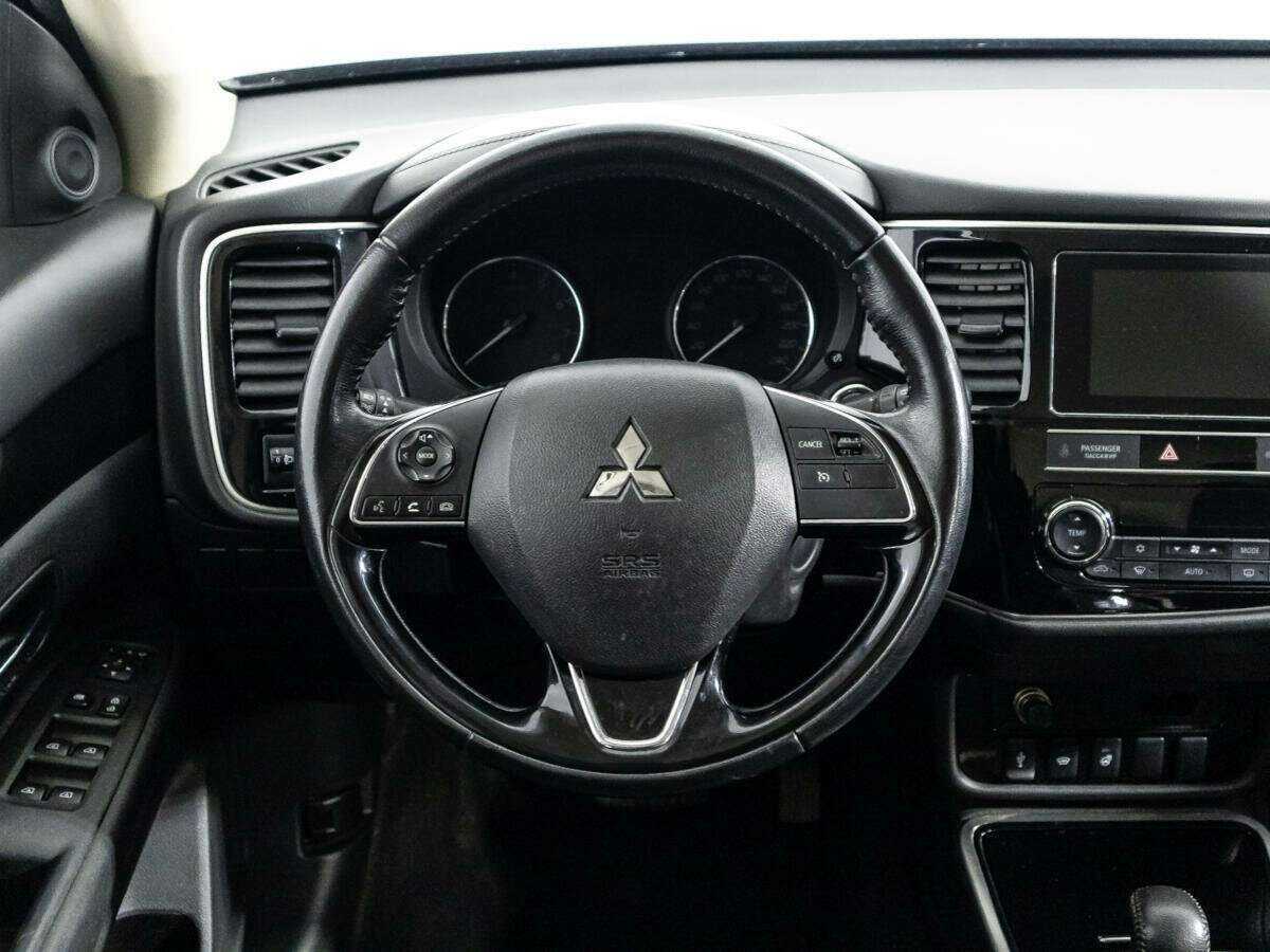 Mitsubishi Outlander 2020 года с пробегом. Фото: #17