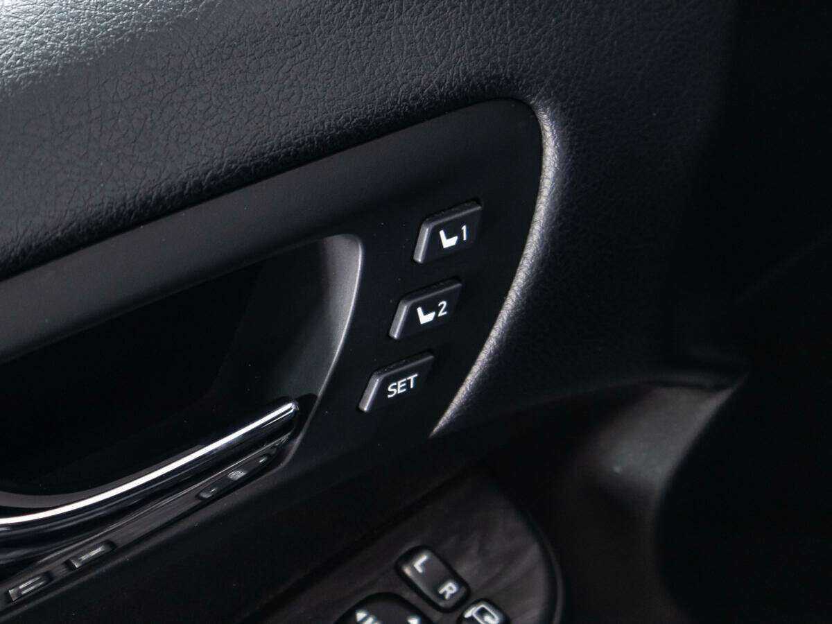 Toyota Camry 2017 года с пробегом. Фото: #16