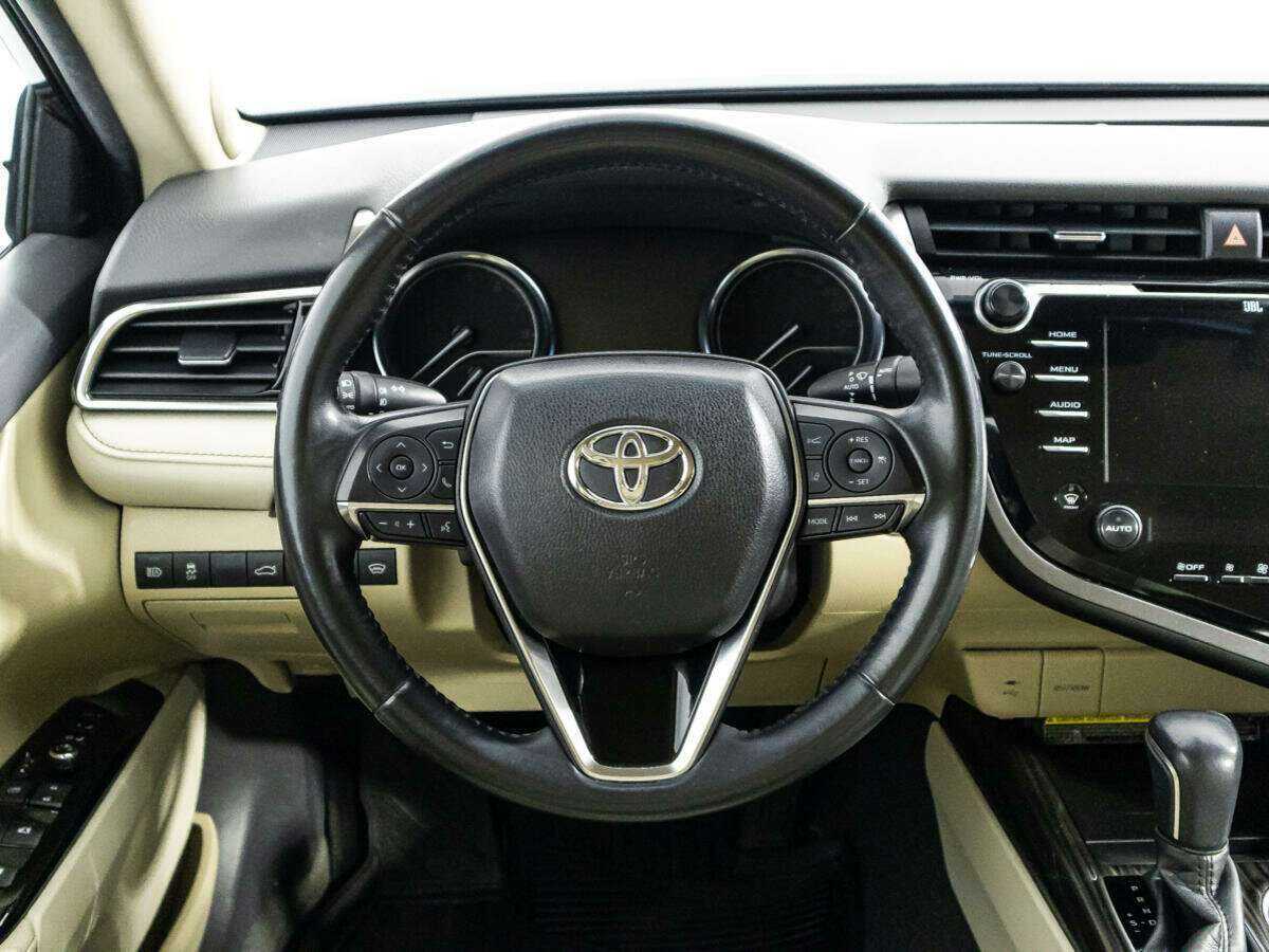 Toyota Camry 2018 года с пробегом. Фото: #22