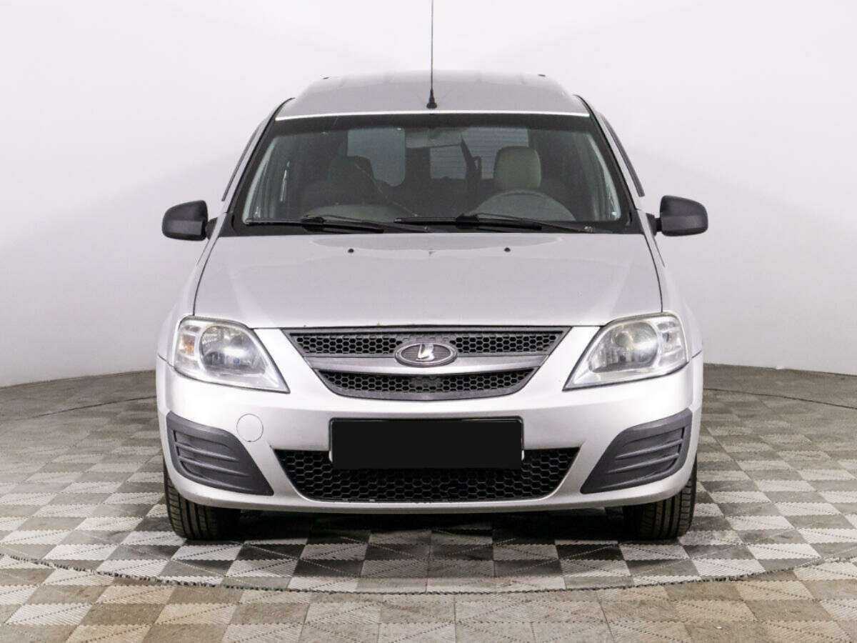 Б/У Лада (ВАЗ) Ларгус 2015 года. Фото: #1