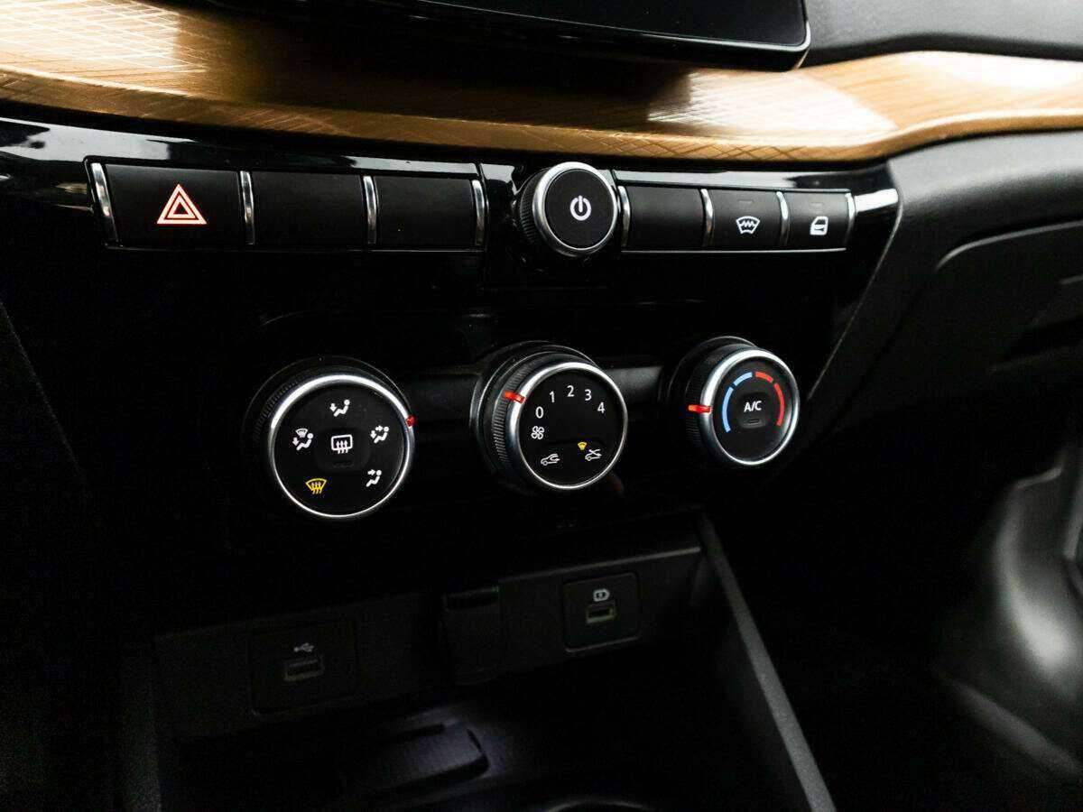 Б/У Лада (ВАЗ) Веста 2023 года. Фото: #14