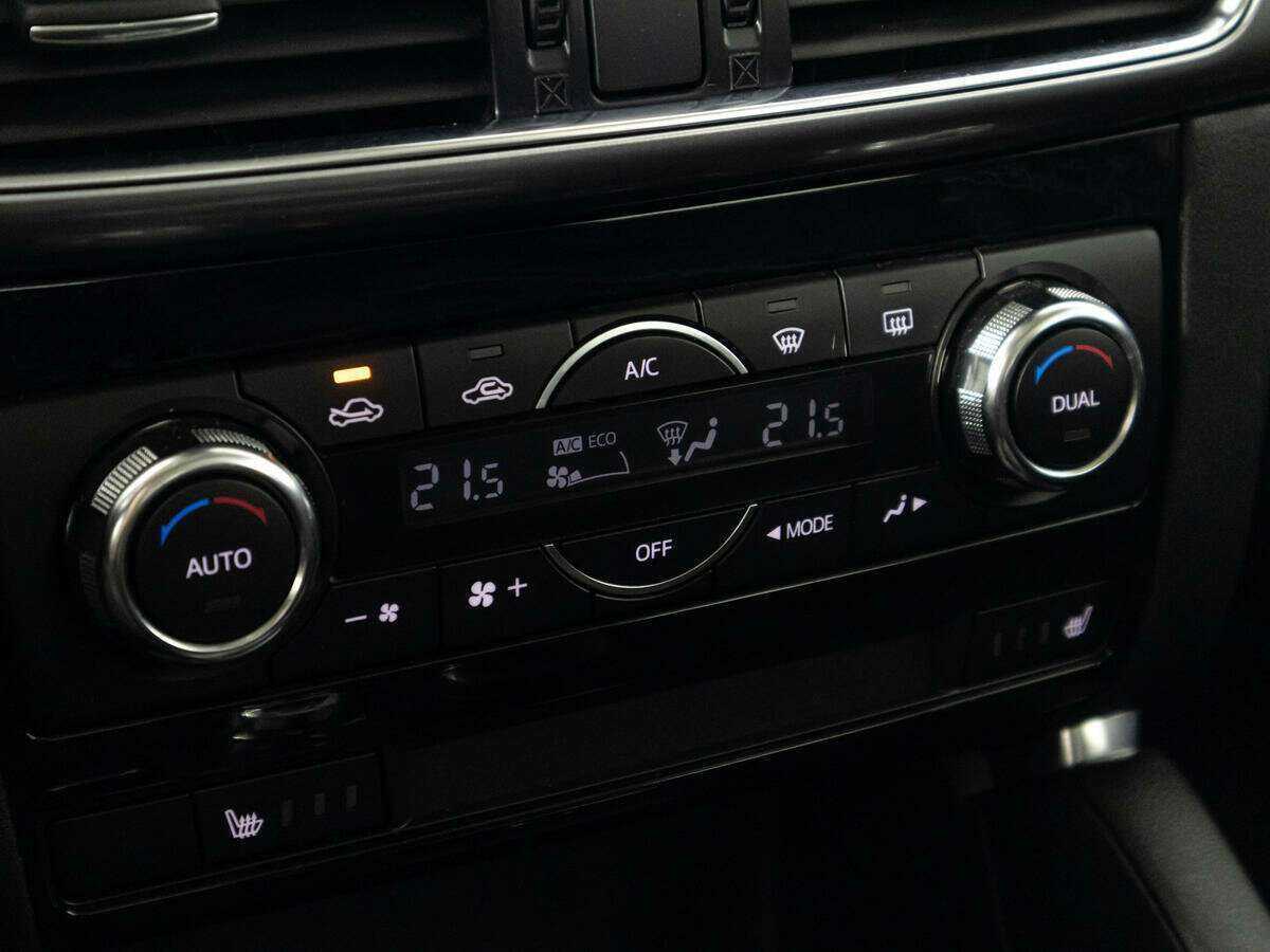 Б/У Мазда Ц-Икс-5 2016 года. Фото: #12