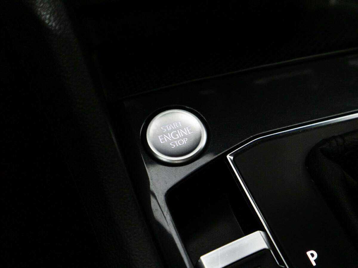 Б/У Фольксваген Тигуан 2019 года. Фото: #19