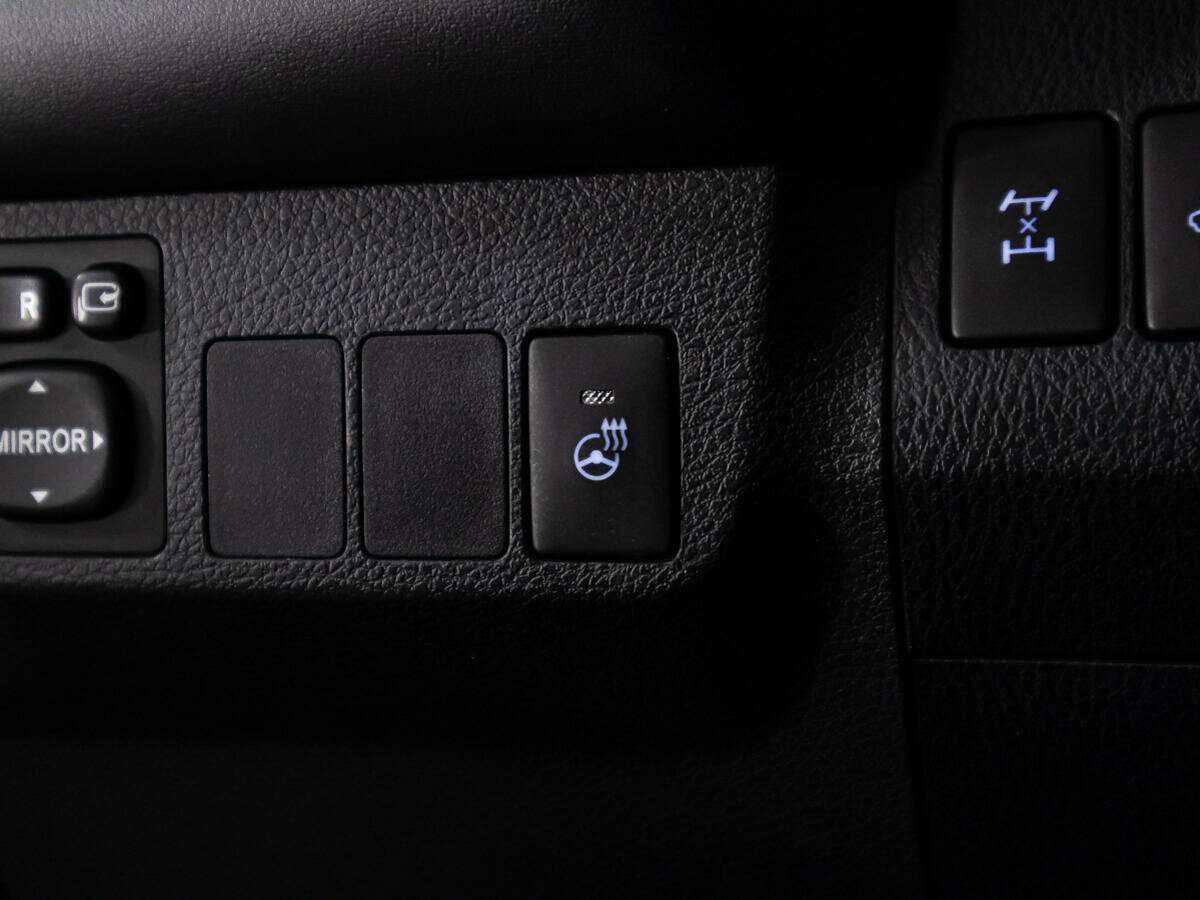 Б/У Тойота Рав4 2018 года. Фото: #16