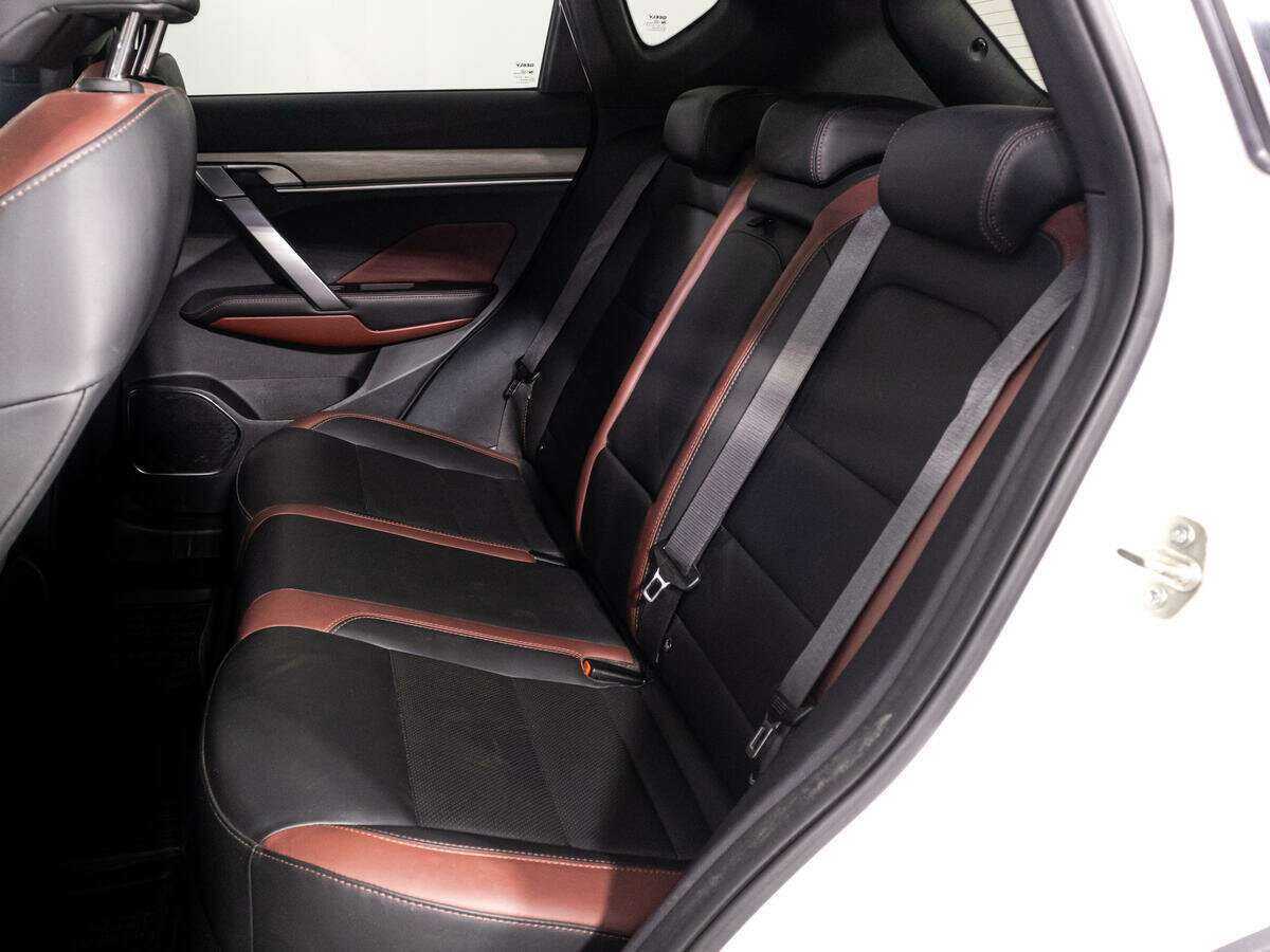 Б/У Джили Кулрэй 2021 года. Фото: #9