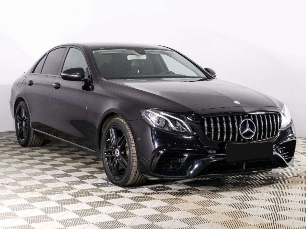 Mercedes-Benz E-Класс 2017 года с пробегом. Фото: #2