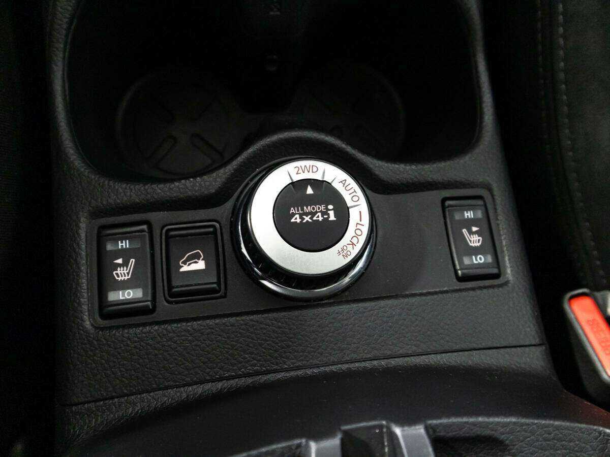 Б/У Ниссан Икс-Трейл 2017 года. Фото: #20